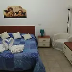 Alojamento de Acomodação e Pequeno-almoço La Rosa Antica Caltagirone